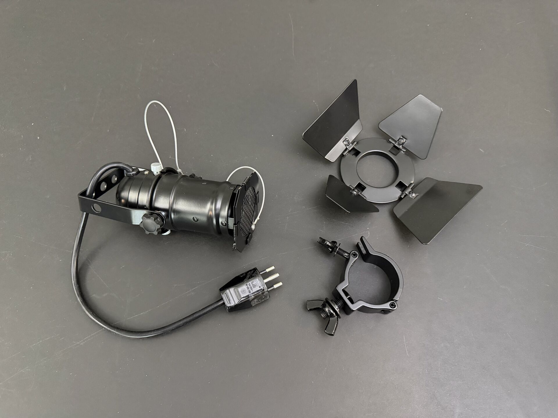 PAR16 LED 8er-Set mit Zubehör Vorschaubild