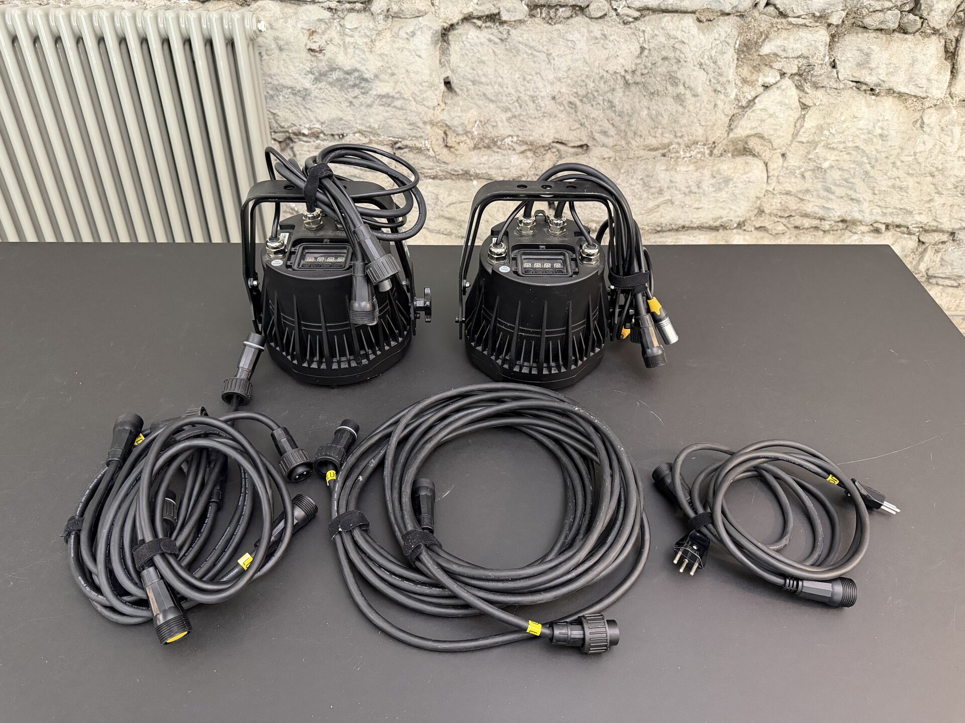 TourLED 42 CM MK-II IP65 2er-Set mit Zubehör Bild 2