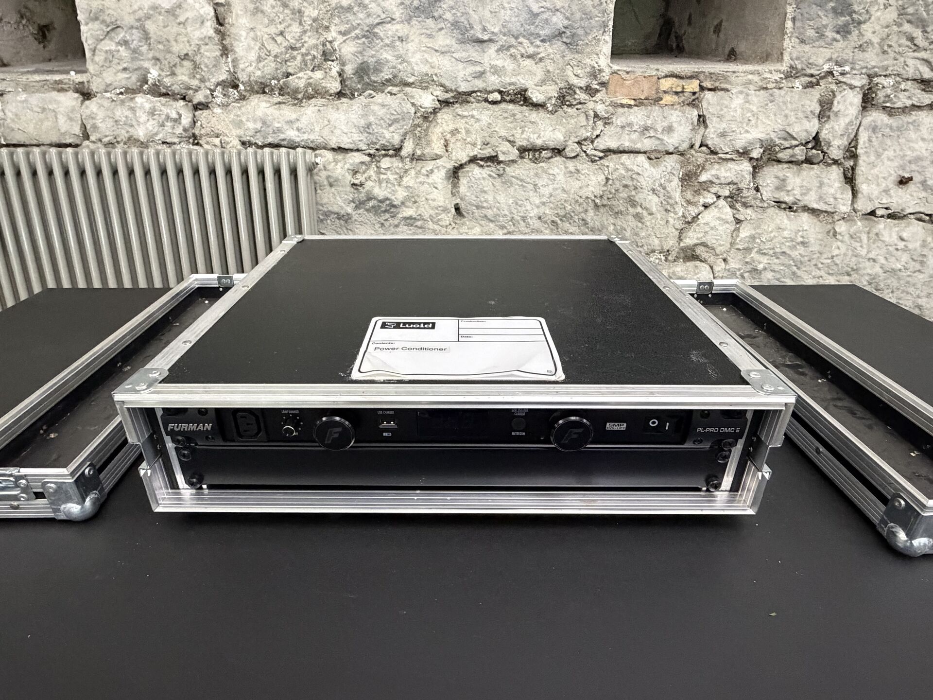 230V Power Distribution Rack Vorschaubild